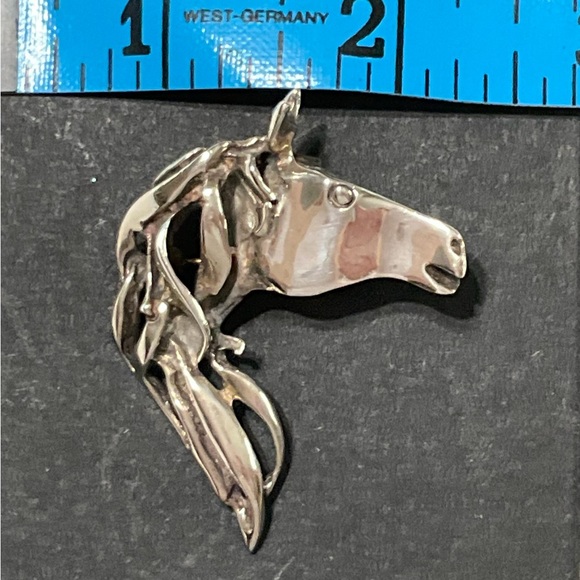 Gorgeous Horse Head Pendant .925 - Picture 10 of 11